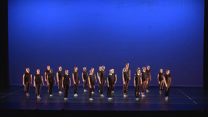 Académie de Danse Regina Assumpta  2025 - La tête dans les étoiles
